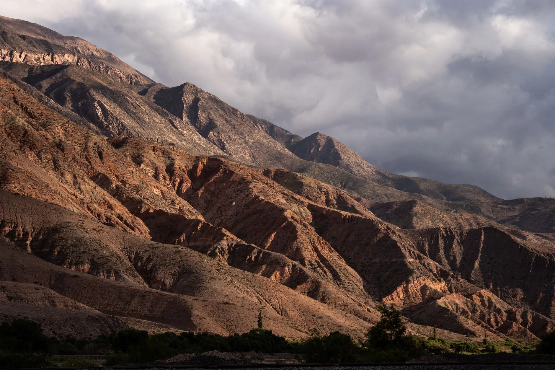 Montagnes des Andes à Maimará, dans le nord-ouest de l'Argentine